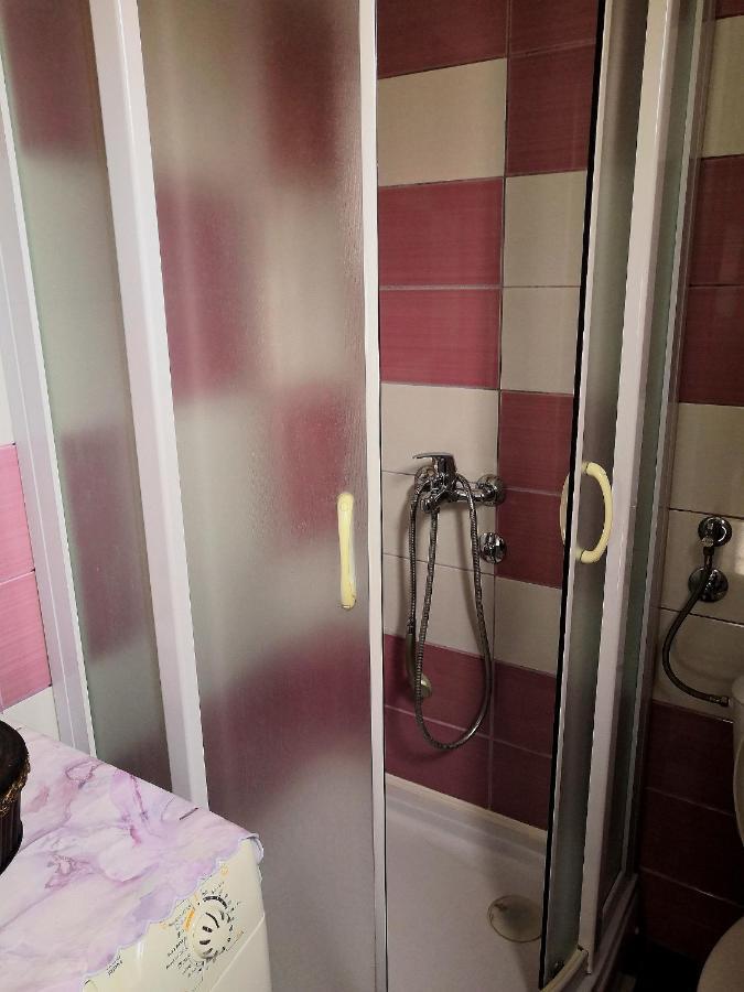 Apartman Sunny Apartment Cetinje Bagian luar foto